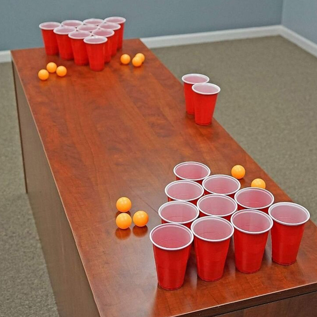 Puodelių ir kamuoliukų rinkinys žaidimams (beer pong)